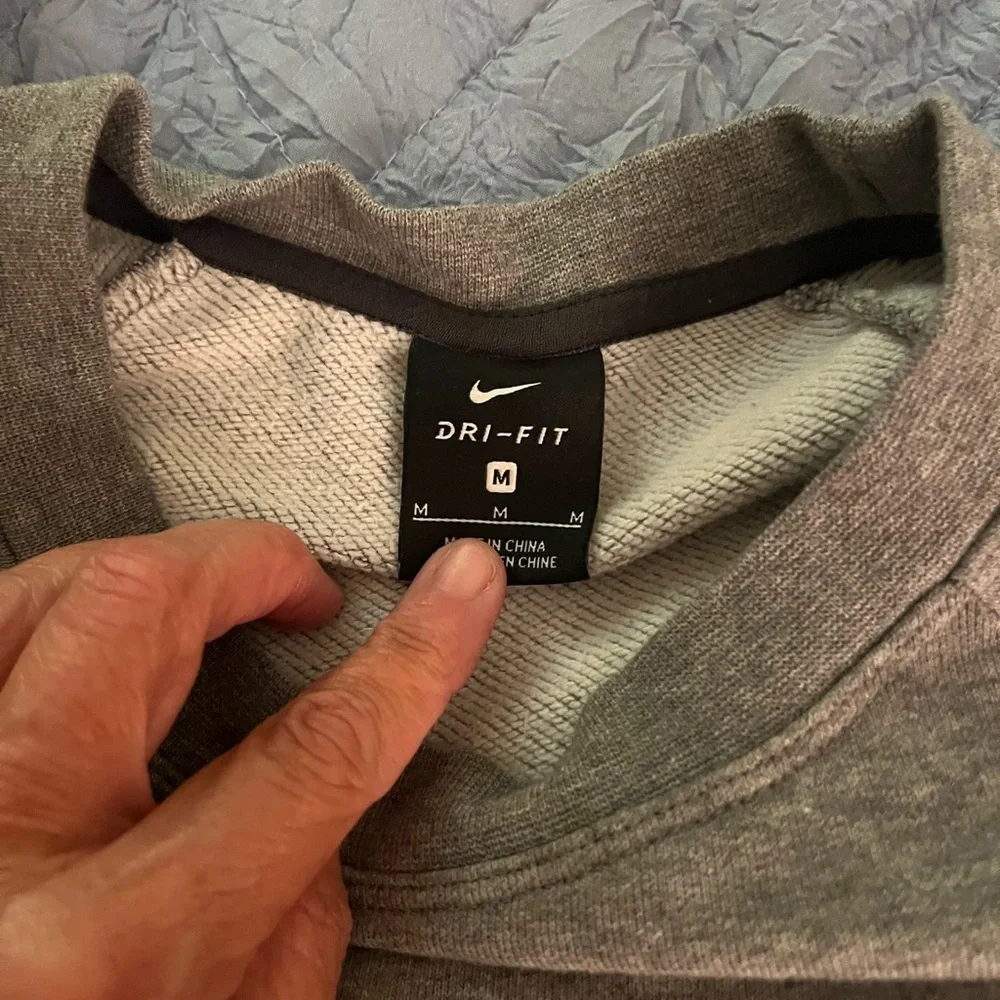 Nike Gray Cropped Sweatshirt. Embossed Nike On Front Womens Medium